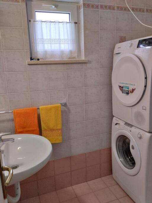 Apartma Oljka Pomjan Šmarje Zewnętrze zdjęcie